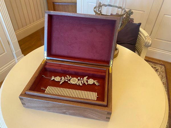 Handmade Jewellery Box- Walnut with Feature Burr Walnut Lid