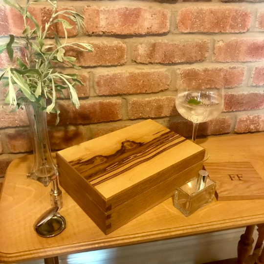 Handmade Jewellery Box- Oak with Feature Olive Ash Burr Lid